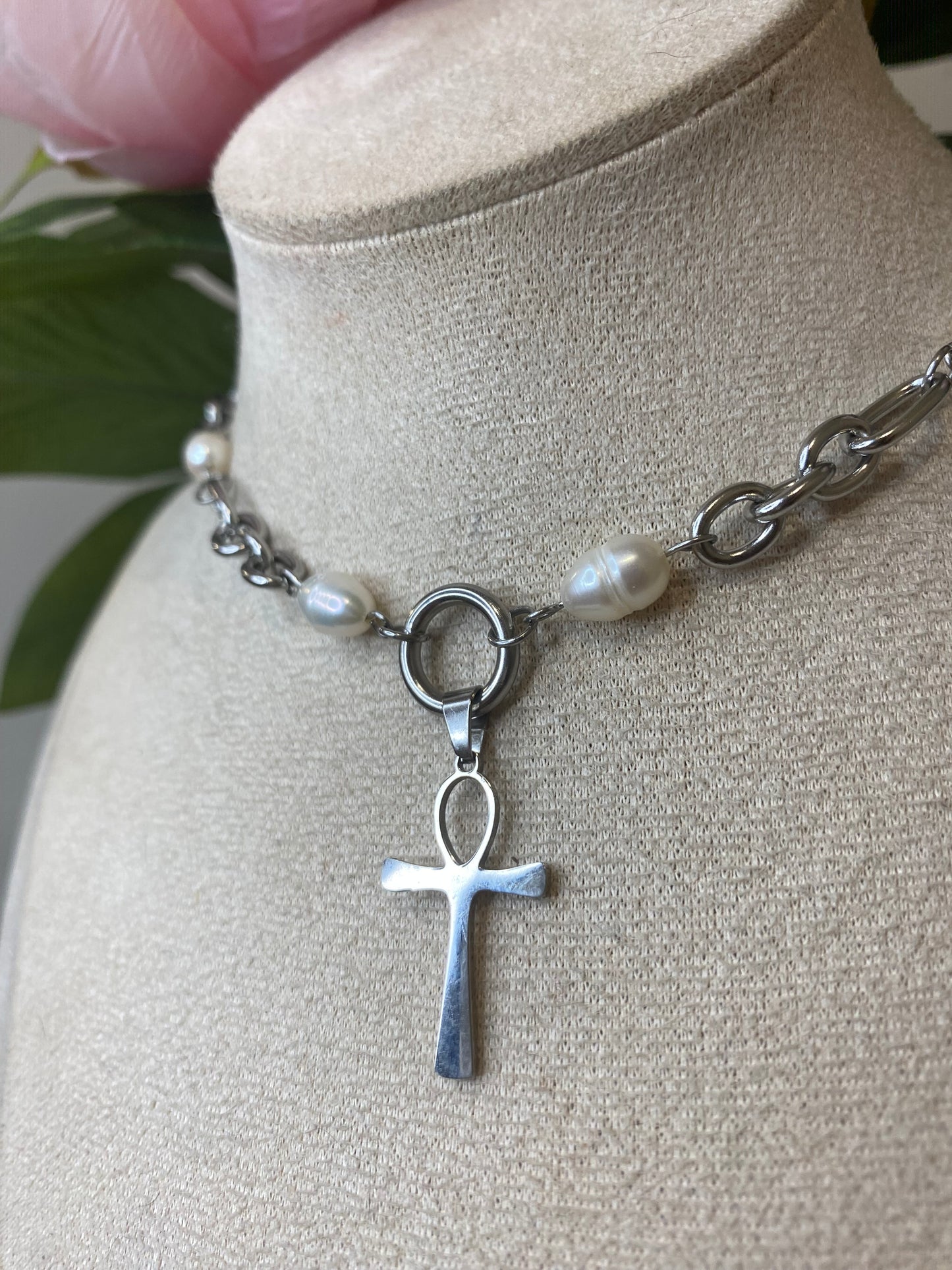 Ankh pearl